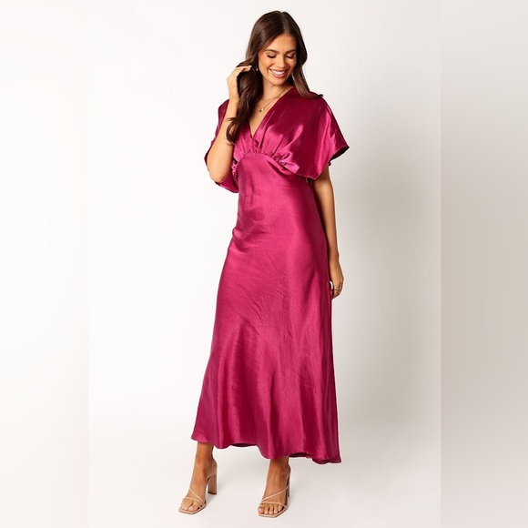 Petal & Pup Ricki Maxi Dress in Magenta-NWT - Picture 1 of 9